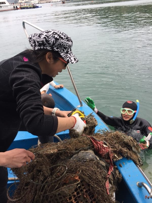 我在海上，逐梦前行——一个关于生存与坚韧的传奇故事！🌟✨🛶 航海者的奋斗岁月揭秘计算机教程的独特视角。